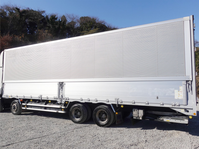 いすゞ ギガ 大型 ウィング QKG-CYJ77B(98316) 11枚目