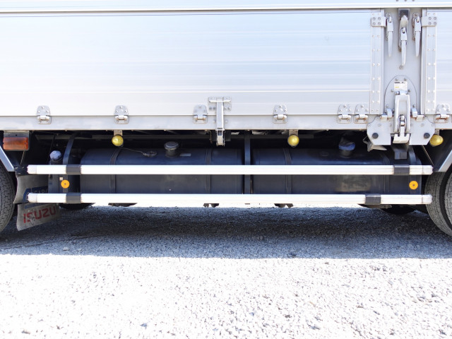 いすゞ ギガ 大型 ウィング QKG-CYJ77B(98316) 23枚目