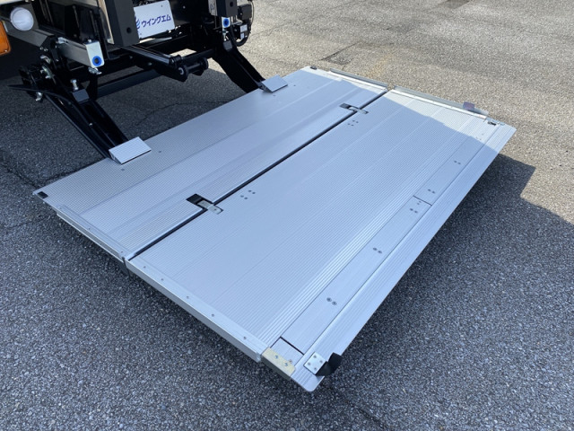 三菱ふそう ファイター 中型 冷蔵冷凍バン 2KG-FK65F(98356) 11枚目