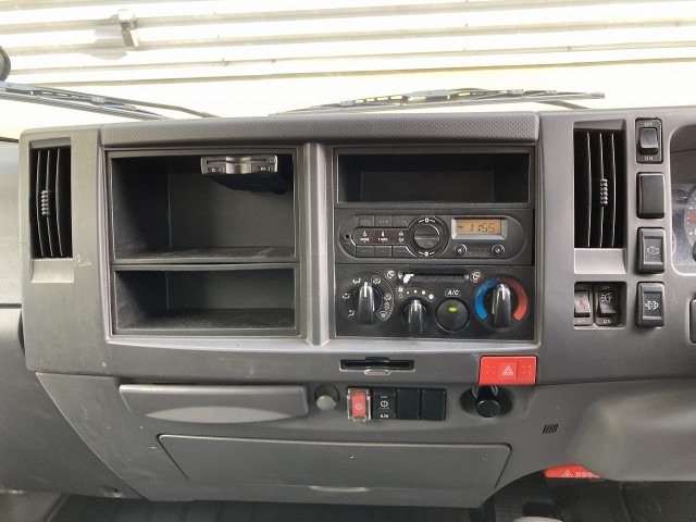 いすゞ エルフ 小型 バン 2RG-NLR88AN(98362) 17枚目