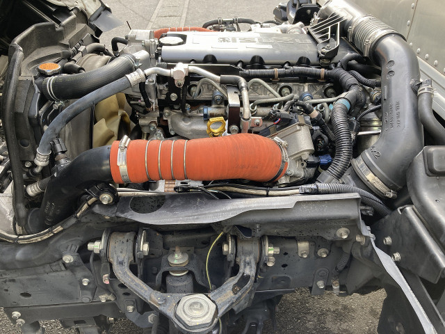 いすゞ エルフ 小型 バン 2RG-NLR88AN(98362) 31枚目