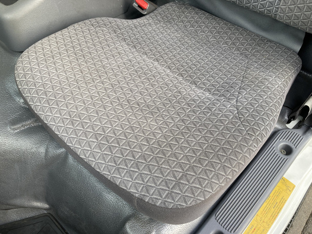 いすゞ エルフ 小型 バン 2RG-NLR88AN(98362) 42枚目