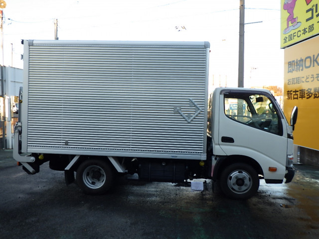 トヨタ ダイナ 小型 バン BDG-XZU504(98390) 8枚目