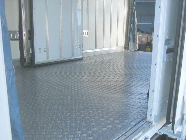 いすゞ エルフ 小型 冷蔵冷凍バン 2RG-NPR88AN(98498) 12枚目