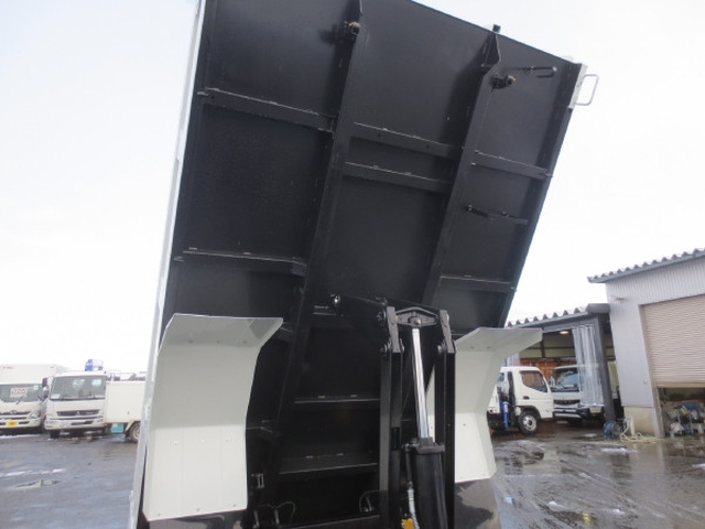 三菱ふそう ファイター 中型 土砂ダンプ 2KG-FK62F(98508) 12枚目