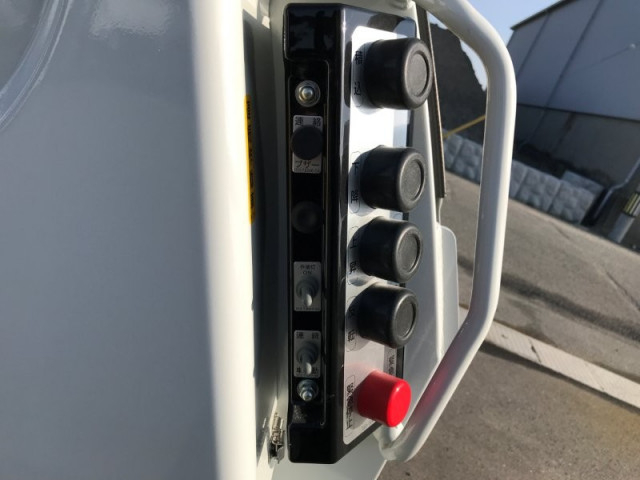 三菱ふそう キャンター 小型 塵芥車（プレス式） 2PG-FEB90(98509) 27枚目