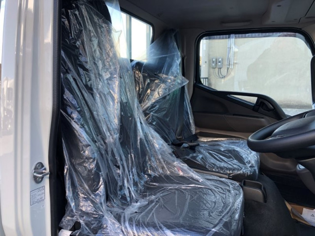 三菱ふそう キャンター 小型 平ボディ 2RG-FBA20(98512) 7枚目