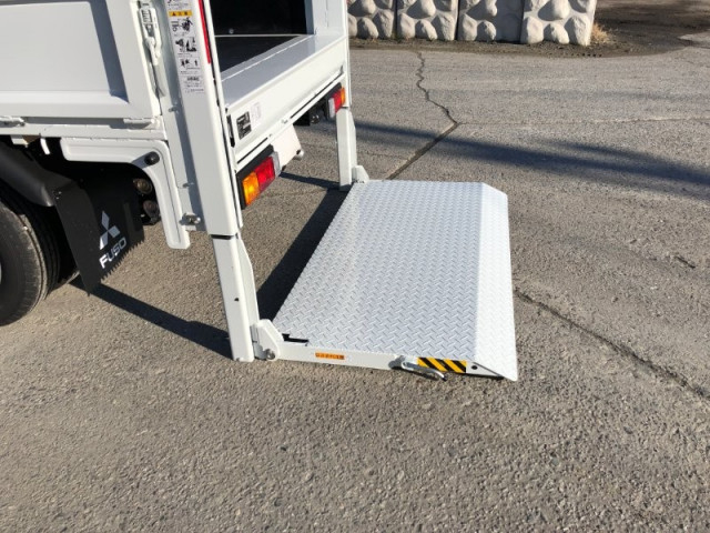 三菱ふそう キャンター 小型 平ボディ 2RG-FBA20(98512) 25枚目