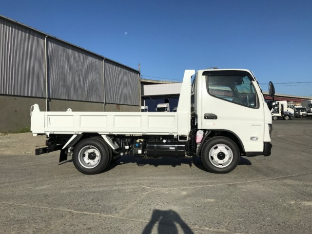 三菱ふそう キャンター 小型 土砂ダンプ 2RG-FBA60(98513) 6枚目