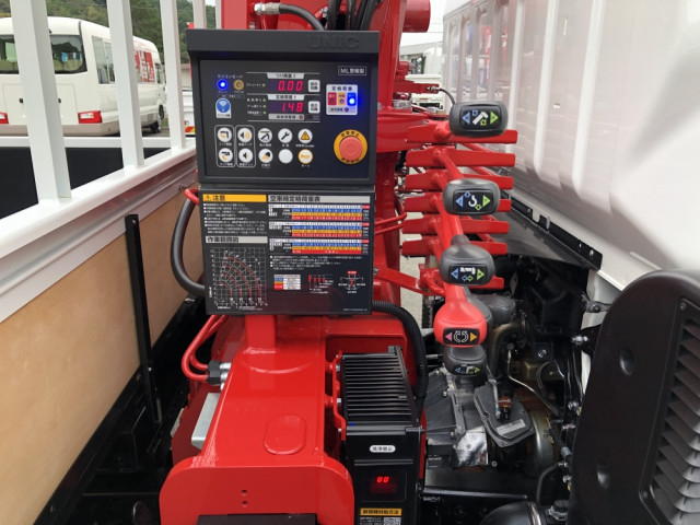 三菱ふそう キャンター 小型 平ボディ（クレーン付） 2PG-FEB90(98514) 18枚目