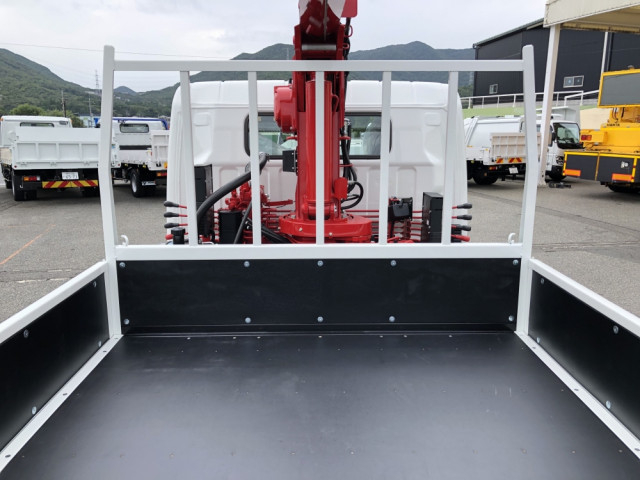 三菱ふそう キャンター 小型 平ボディ（クレーン付） 2PG-FEB90(98514) 23枚目