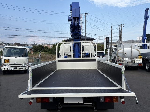 トヨタ ダイナ 小型 平ボディ（クレーン付） 2KG-XZU605(98516) 9枚目