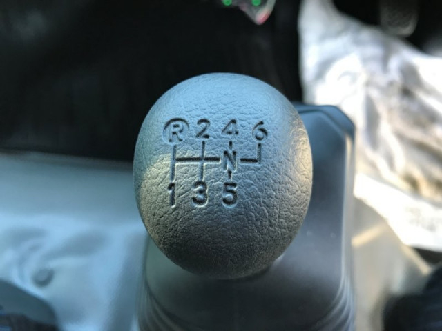 日野 デュトロ 小型 平ボディ（クレーン付） 2KG-XZU720M(98521) 11枚目