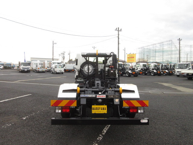 いすゞ フォワード 中型 コンテナ専用車 2RG-FRR90S4(98527) 7枚目