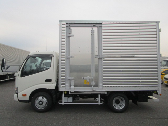 日野 デュトロ 小型 バン 2KG-XZU605M(98529) 5枚目
