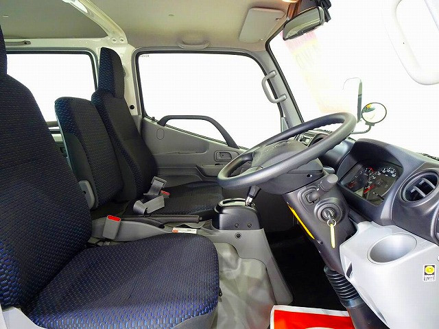 トヨタ ダイナ 小型 Wキャブ 2DG-GDY281(98530) 6枚目