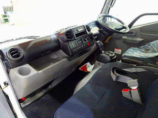 トヨタ ダイナ 小型 Wキャブ 2DG-GDY281(98530) 7枚目