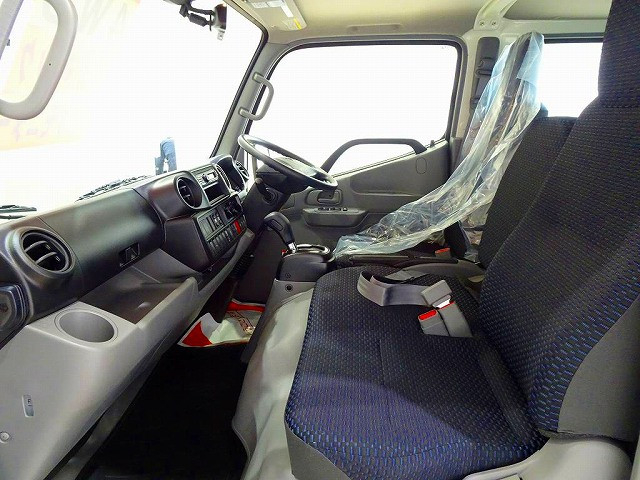 トヨタ ダイナ 小型 Wキャブ 2DG-GDY281(98530) 8枚目