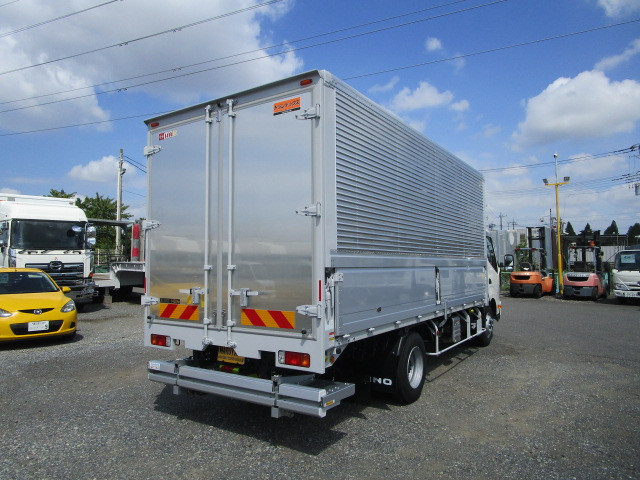 日野 デュトロ 小型 ウィング 2KG-XZU720M(98532) 4枚目