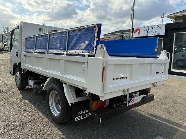 いすゞ エルフ 小型 平ボディ 2RG-NKR88AT(98531) 13枚目