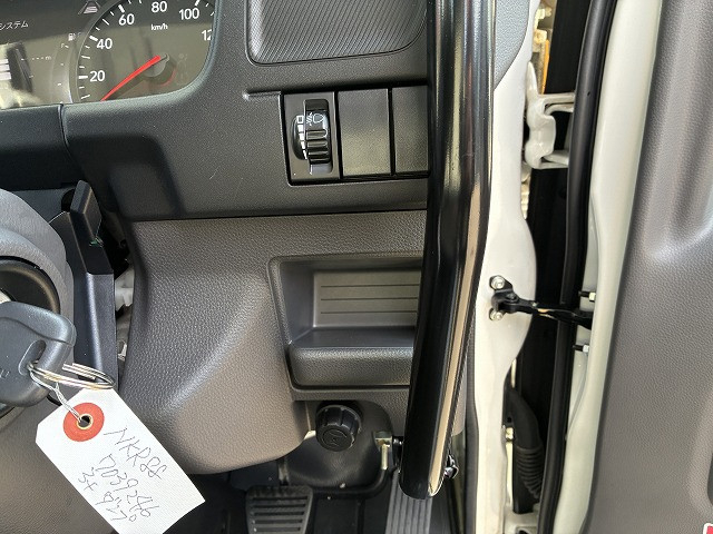 いすゞ エルフ 小型 平ボディ 2RG-NKR88AT(98531) 35枚目