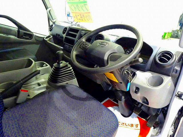 日野 デュトロ 小型 平ボディ（クレーン付） 2DG-XZU775M(98535) 5枚目