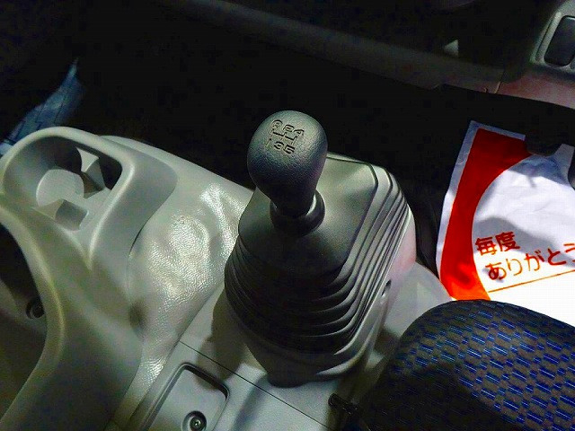 日野 デュトロ 小型 平ボディ（クレーン付） 2DG-XZU775M(98535) 15枚目