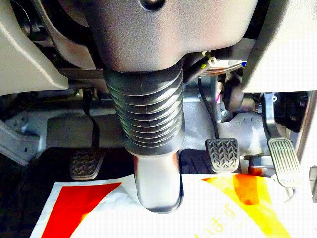 日野 デュトロ 小型 平ボディ（クレーン付） 2DG-XZU775M(98535) 16枚目