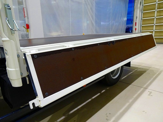 日野 デュトロ 小型 平ボディ（クレーン付） 2DG-XZU775M(98535) 28枚目