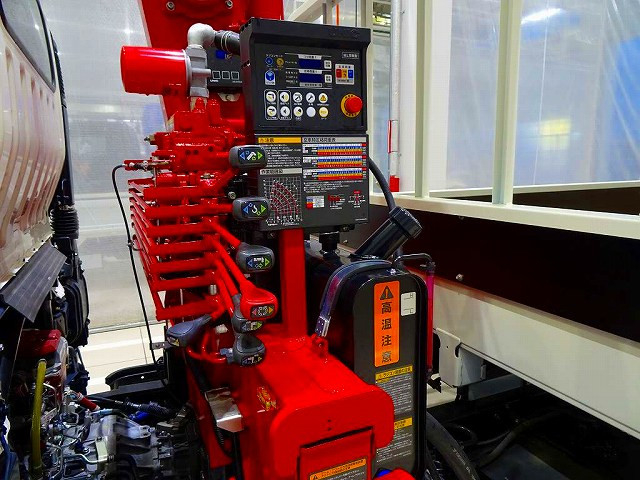 日野 デュトロ 小型 平ボディ（クレーン付） 2DG-XZU775M(98535) 34枚目