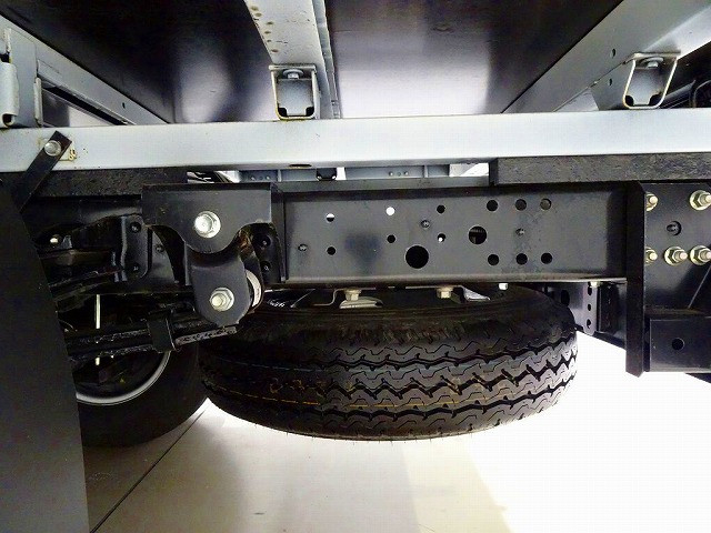 日野 デュトロ 小型 平ボディ（クレーン付） 2DG-XZU775M(98535) 42枚目