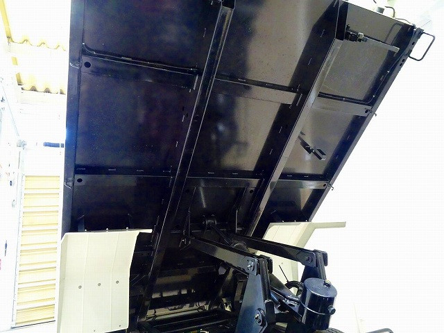 いすゞ フォワード 中型 土砂ダンプ 2RG-FRR90S3(98536) 30枚目