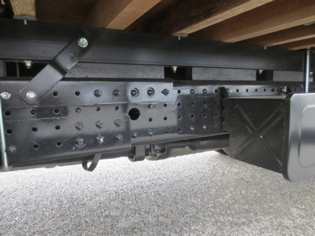 三菱ふそう キャンター 小型 平ボディ（クレーン付） 2PG-FEB80(98538) 16枚目