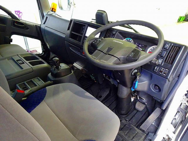 いすゞ フォワード 中型 平ボディ（クレーン付） 2RG-FRR90S2(98540) 5枚目