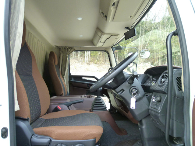 日野 レンジャー 中型 冷蔵冷凍バン 2KG-FC2ABG(98539) 33枚目