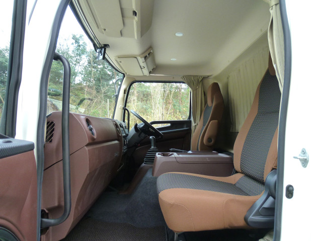 日野 レンジャー 中型 冷蔵冷凍バン 2KG-FC2ABG(98539) 38枚目