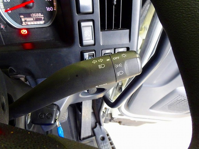 いすゞ フォワード 中型 平ボディ（クレーン付） 2RG-FRR90S2(98540) 22枚目