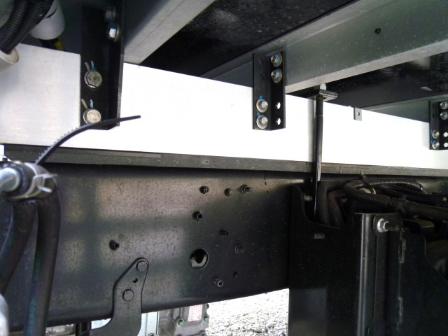 日野 レンジャー 中型 冷蔵冷凍バン 2KG-FC2ABG(98539) 42枚目