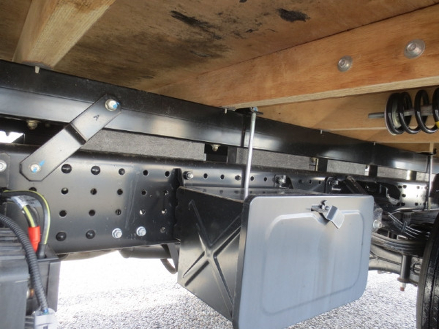 三菱ふそう キャンター 小型 平ボディ 2PG-FEB80(98541) 13枚目