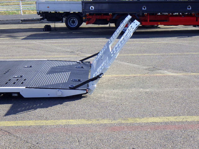 三菱ふそう キャンター 小型 キャリアカー 2PG-FEB80(98542) 28枚目