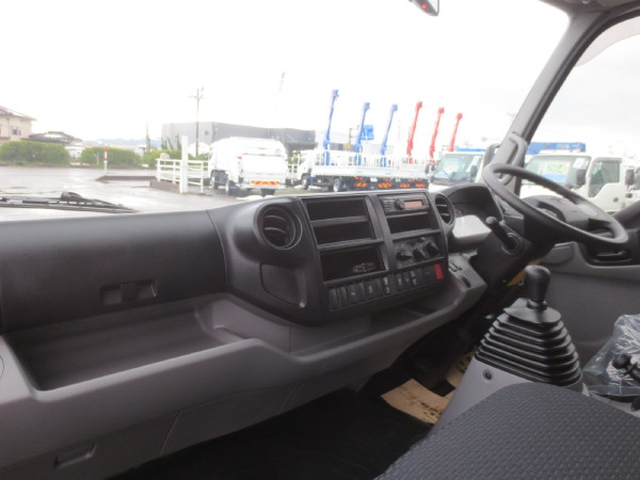 トヨタ ダイナ 小型 平ボディ 2RG-XZU720(98544) 15枚目