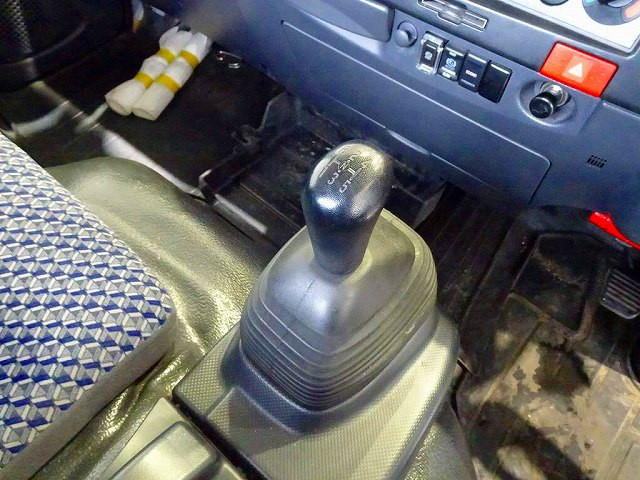 いすゞ エルフ 小型 平ボディ 2RG-NPS88AR(98547) 14枚目