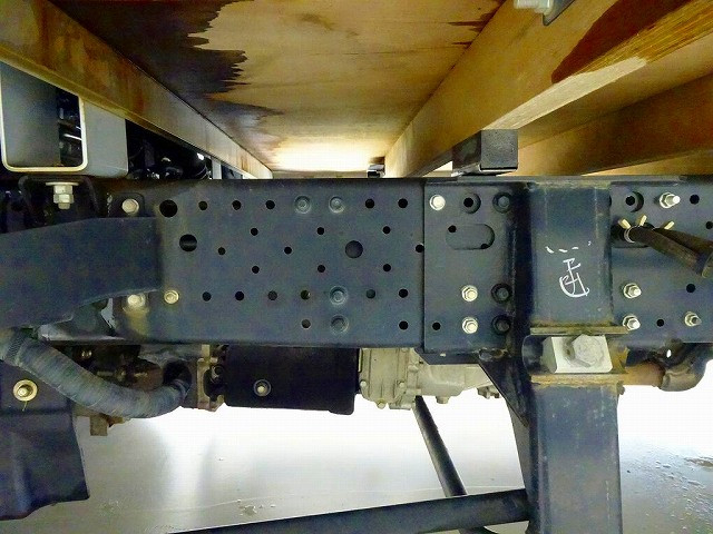 いすゞ エルフ 小型 平ボディ 2RG-NPS88AR(98547) 28枚目