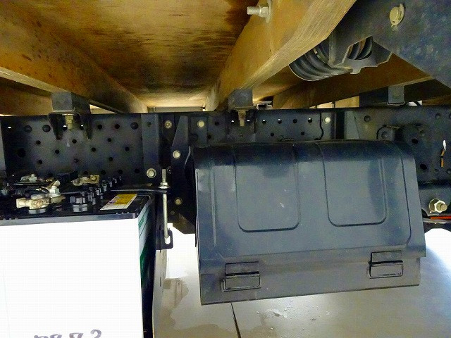 いすゞ エルフ 小型 平ボディ 2RG-NPS88AR(98547) 29枚目