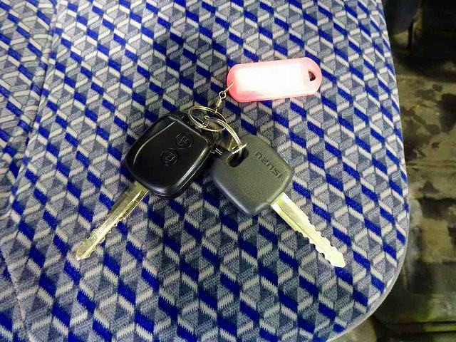 いすゞ エルフ 小型 平ボディ 2RG-NPS88AR(98547) 37枚目