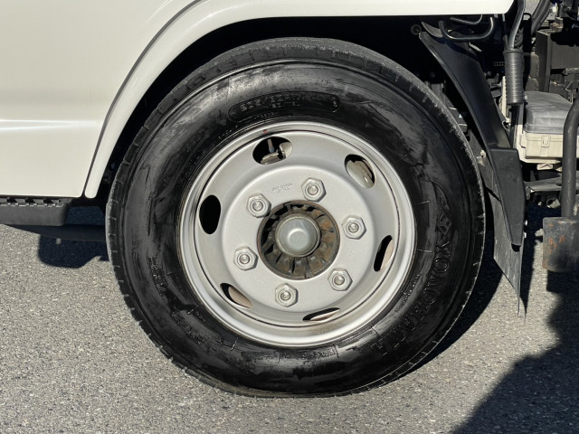 いすゞ エルフ 小型 平ボディ（クレーン付） 2RG-NKR88R(98558) 9枚目