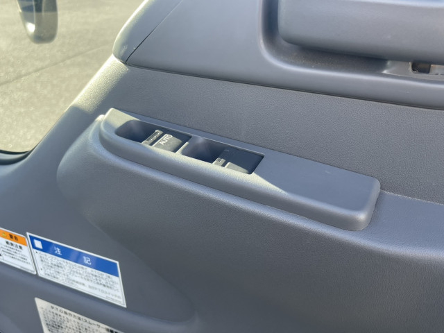 いすゞ エルフ 小型 平ボディ（クレーン付） 2RG-NKR88R(98558) 26枚目