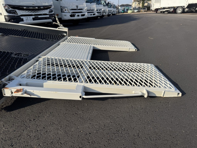 いすゞ エルフ 小型 キャリアカー 2RG-NPR88AN(98559) 10枚目