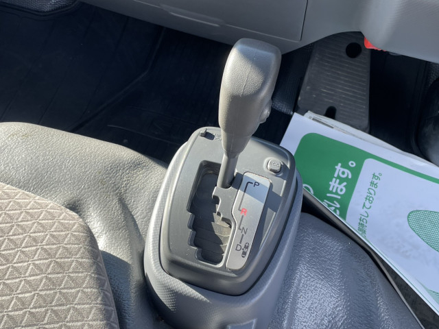 いすゞ エルフ 小型 平ボディ（クレーン付） 2RG-NKR88R(98558) 34枚目