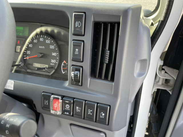 いすゞ エルフ 小型 平ボディ（クレーン付） 2RG-NKR88R(98558) 35枚目